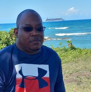 Meet your Posher, Macky